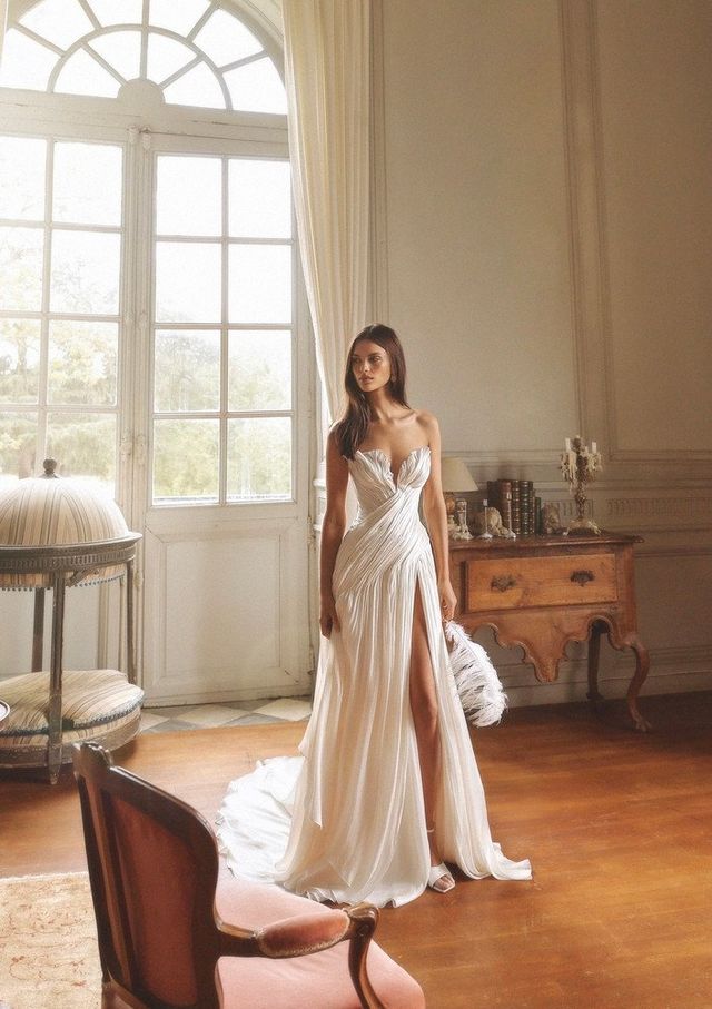 WONÁ Concept Kassel Brautkleid